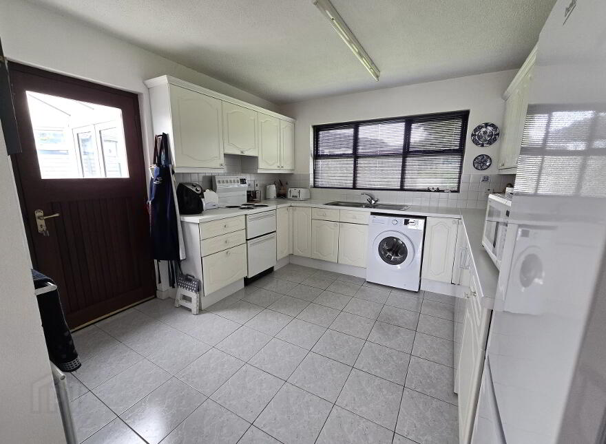 37 Ballintrae Park, Bushmills, Portballintrae, BT57 8YN