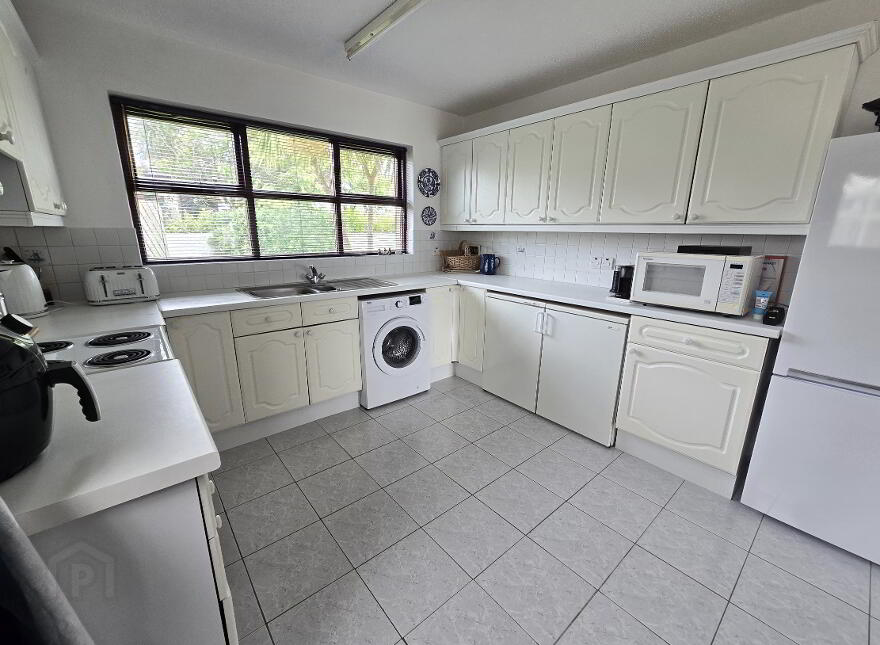 37 Ballintrae Park, Bushmills, Portballintrae, BT57 8YN