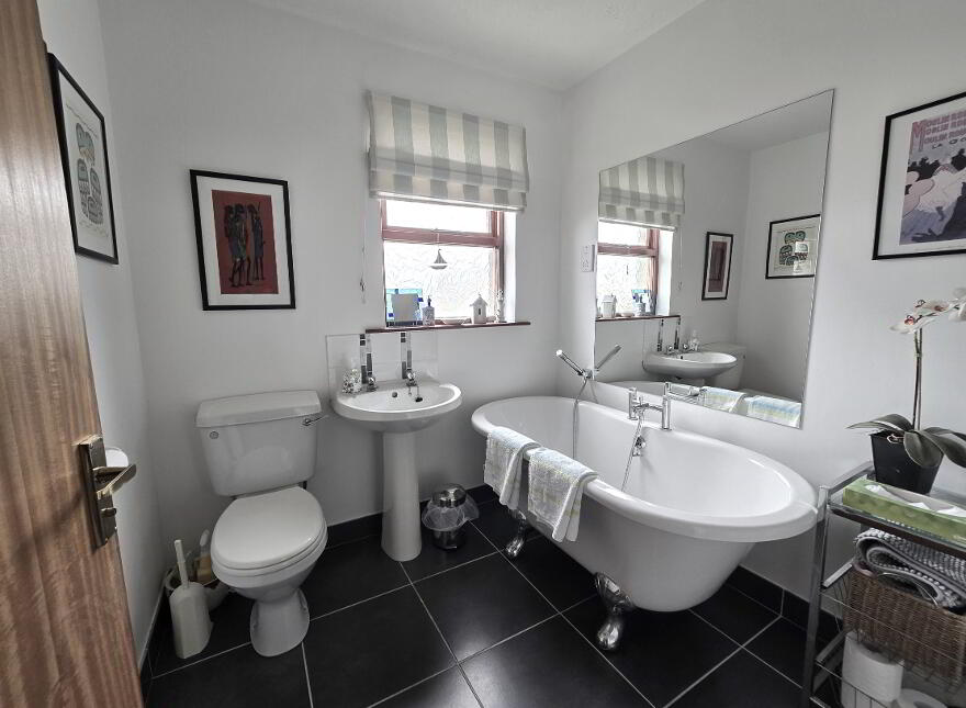 37 Ballintrae Park, Bushmills, Portballintrae, BT57 8YN