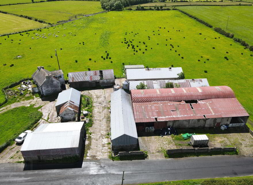 14 Corgary Road, Castlederg, BT81 7YE