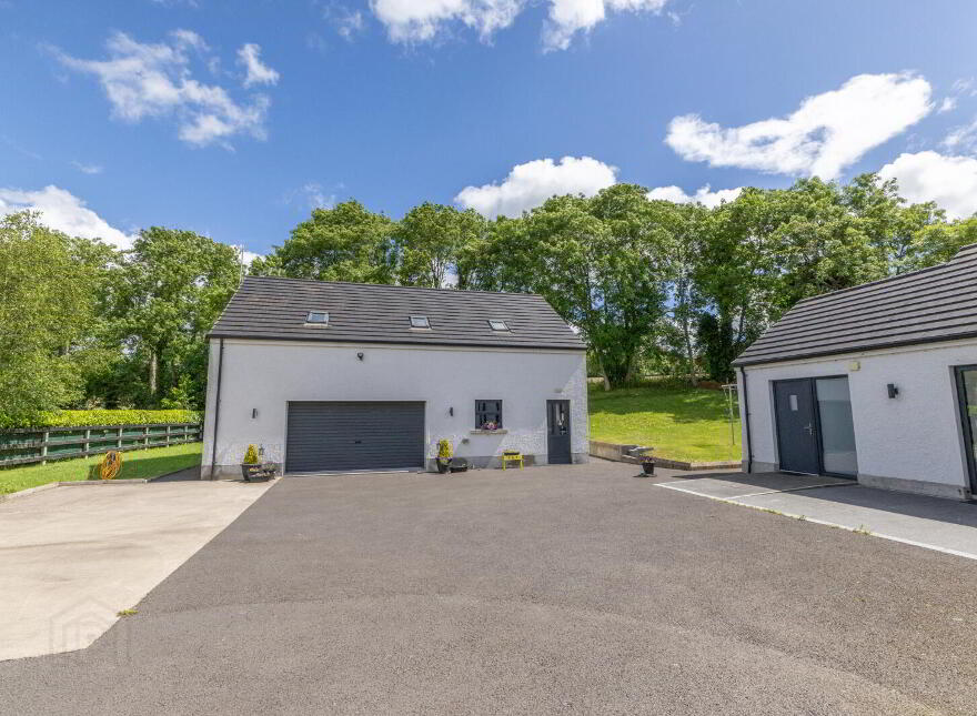 30 Ardkeeragh Road, Newry, BT34 1NW