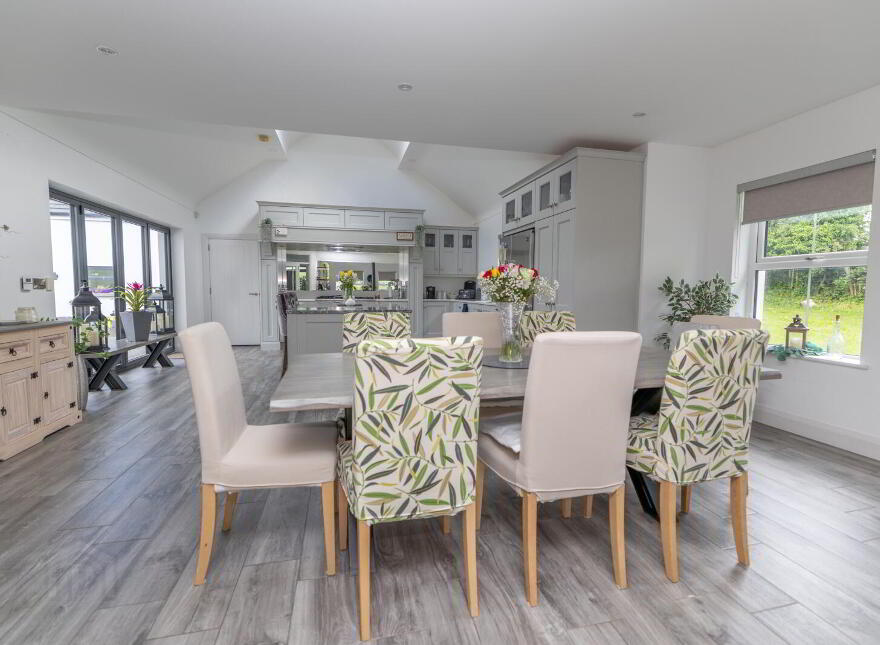 30 Ardkeeragh Road, Newry, BT34 1NW