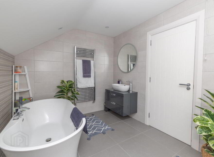 30 Ardkeeragh Road, Newry, BT34 1NW