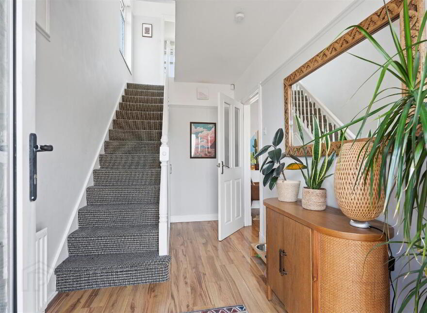 6 Castlemore Avenue, Belfast, BT6 9RF