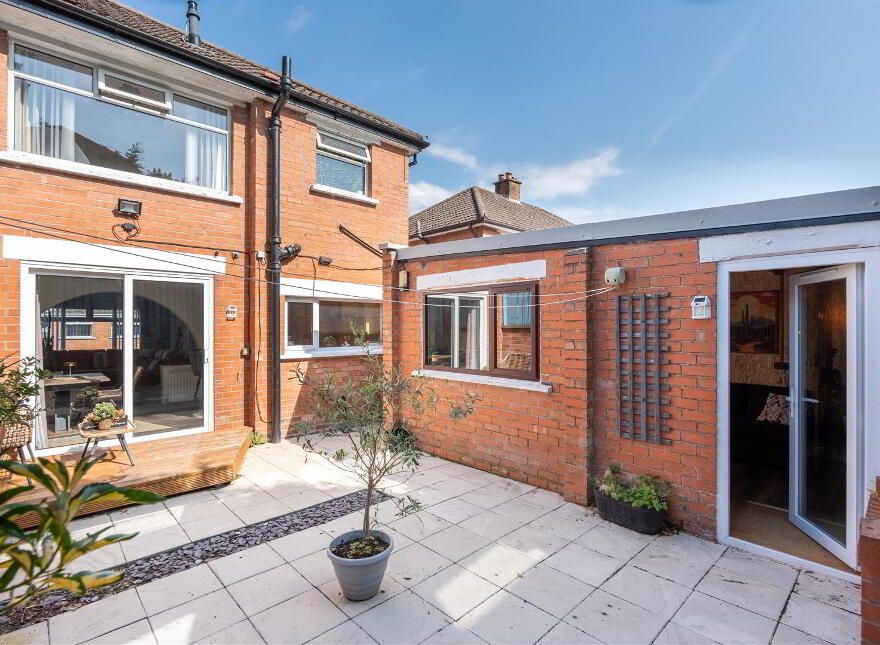 6 Castlemore Avenue, Belfast, BT6 9RF