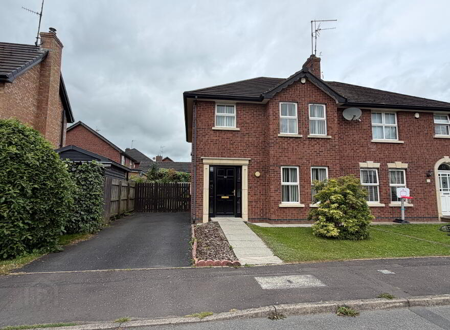 50 Selshion Hall, Portadown, BT62 4JR