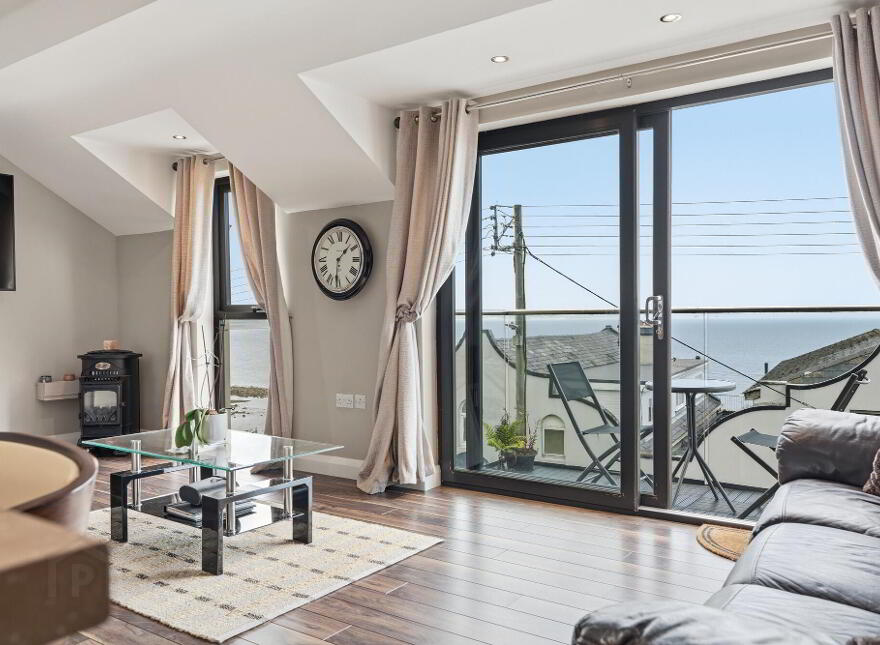 89 South Promenade, Newcastle, BT33 0EY