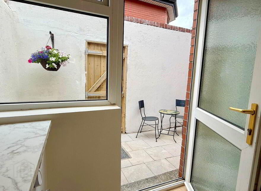 34 Donard Street, Ravenhill Road, Belfast, BT6 8EL