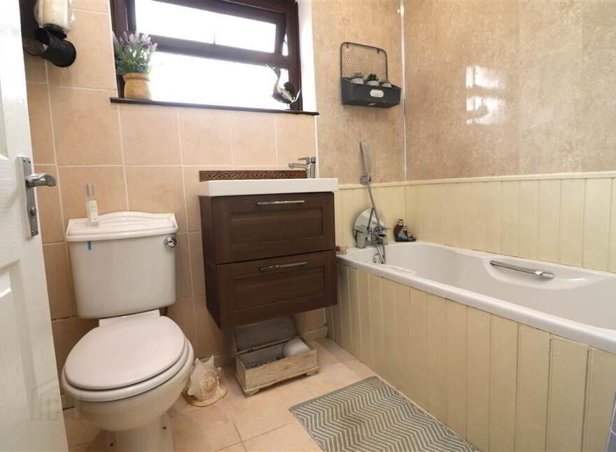 108 Glenwood Court, Glenavy Road, Lisburn, BT28 3WD