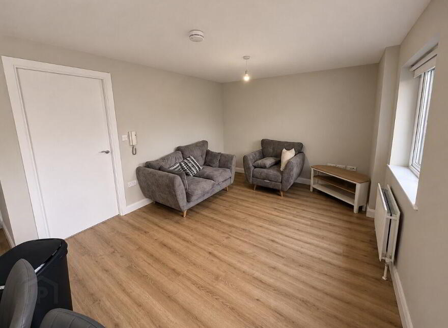110 College Court Central, Belfast, BT1 6BF