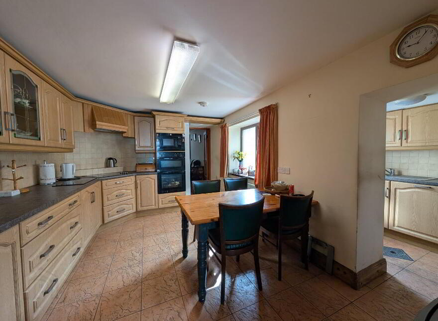 Chapel Street, Swinford, F12Y062