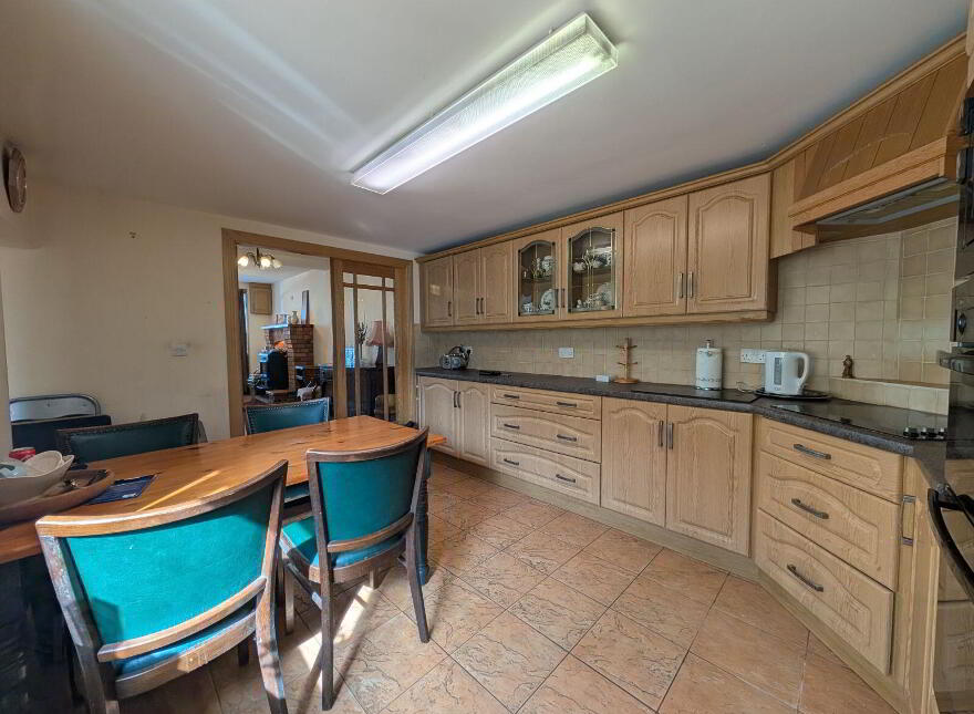 Chapel Street, Swinford, F12Y062