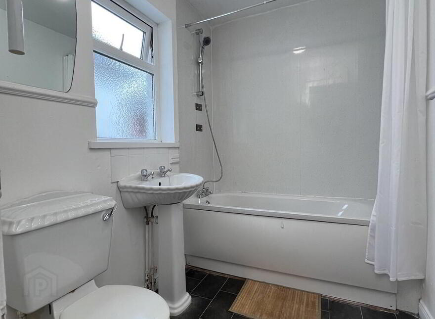 72 Hawthorn Street, Belfast, BT12 7AQ