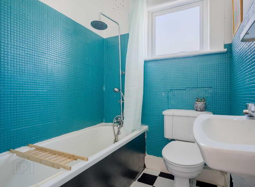 27 Clarendon Avenue, Belfast, BT5 5JT