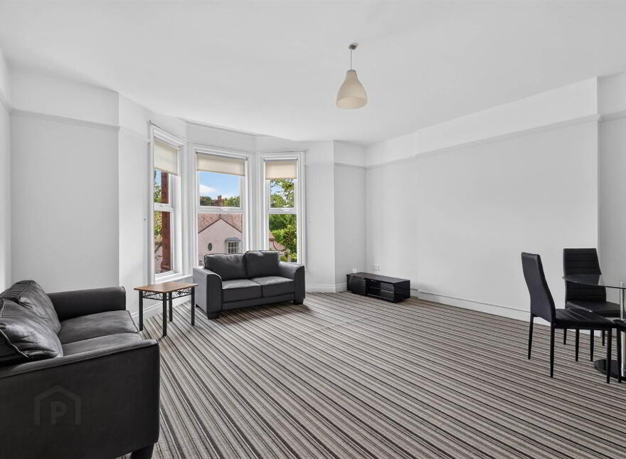 Apt 4, 50 Myrtlefield Park, Belfast, BT9 6NF