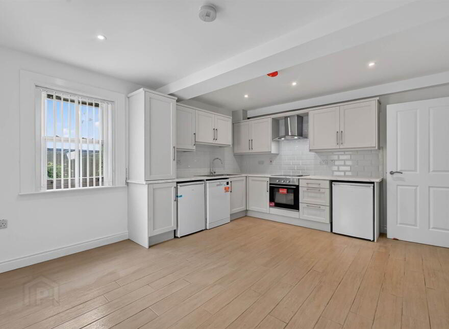 Apt 6, 53 Bridge Street, Lisburn, BT28 1XZ