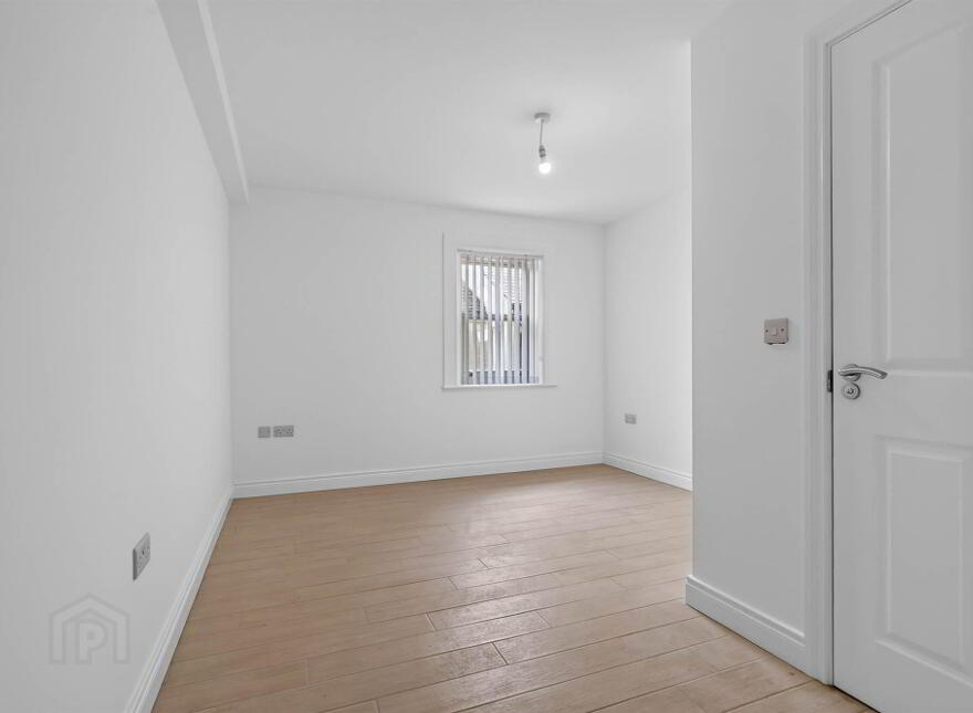Apt 6, 53 Bridge Street, Lisburn, BT28 1XZ