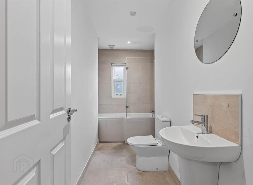Apt 6, 53 Bridge Street, Lisburn, BT28 1XZ