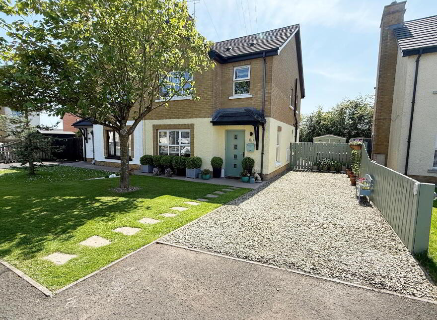 6 Grasmere Close, Coleraine, BT52 2DG
