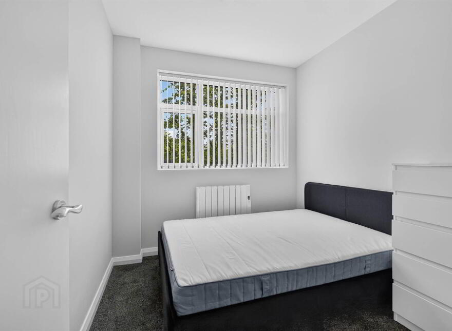 Apt 5, 52 Myrtlefield Park, Belfast, BT9 6NF