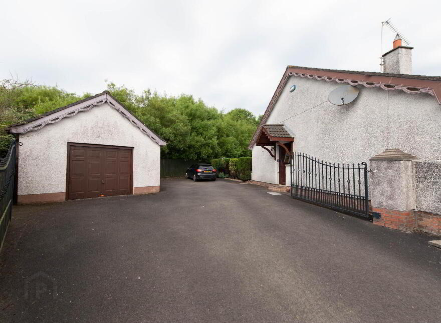 26 Brackenridge Green, Carrickfergus, BT38 8FP
