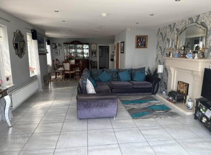 Apt 1, Rhanbuoy Park, Carrickfergus, BT38 8BS