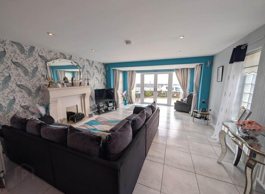 Apt 1, Rhanbuoy Park, Carrickfergus, BT38 8BS