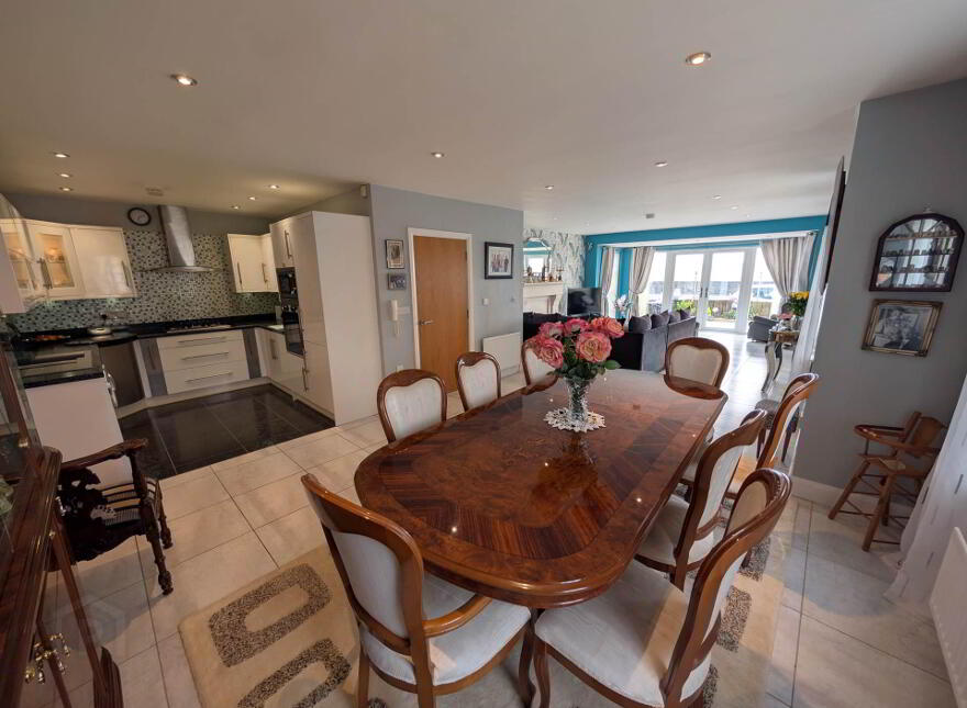 Apt 1, Rhanbuoy Park, Carrickfergus, BT38 8BS