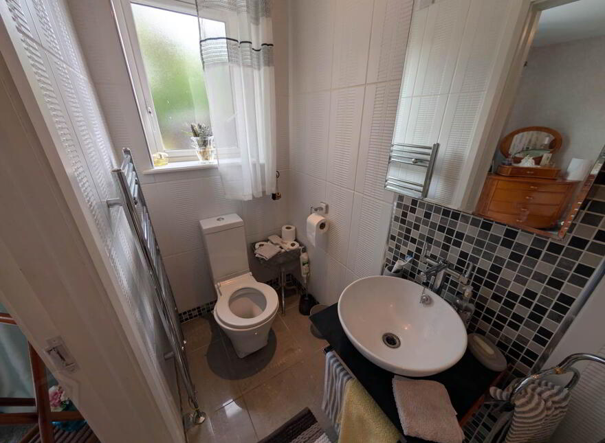 Apt 1, Rhanbuoy Park, Carrickfergus, BT38 8BS