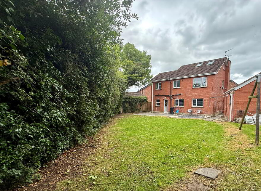 75 Laurelvale, Crumlin, BT29 4WN