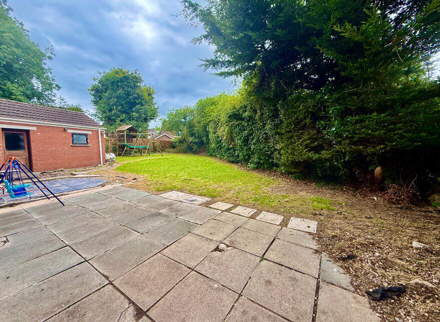 75 Laurelvale, Crumlin, BT29 4WN
