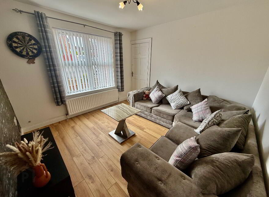 75 Laurelvale, Crumlin, BT29 4WN