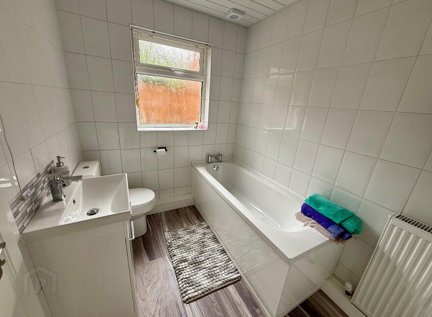 75 Laurelvale, Crumlin, BT29 4WN