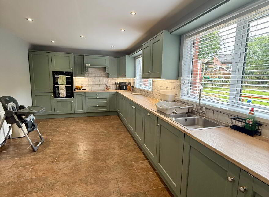 75 Laurelvale, Crumlin, BT29 4WN