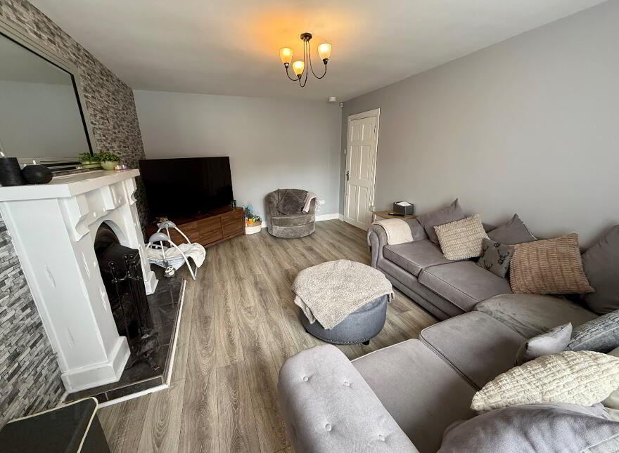 75 Laurelvale, Crumlin, BT29 4WN