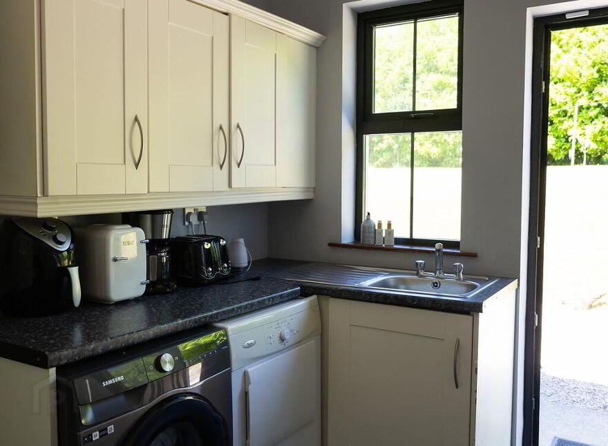 Well House, School Road, Upper, Aghada, P25F446