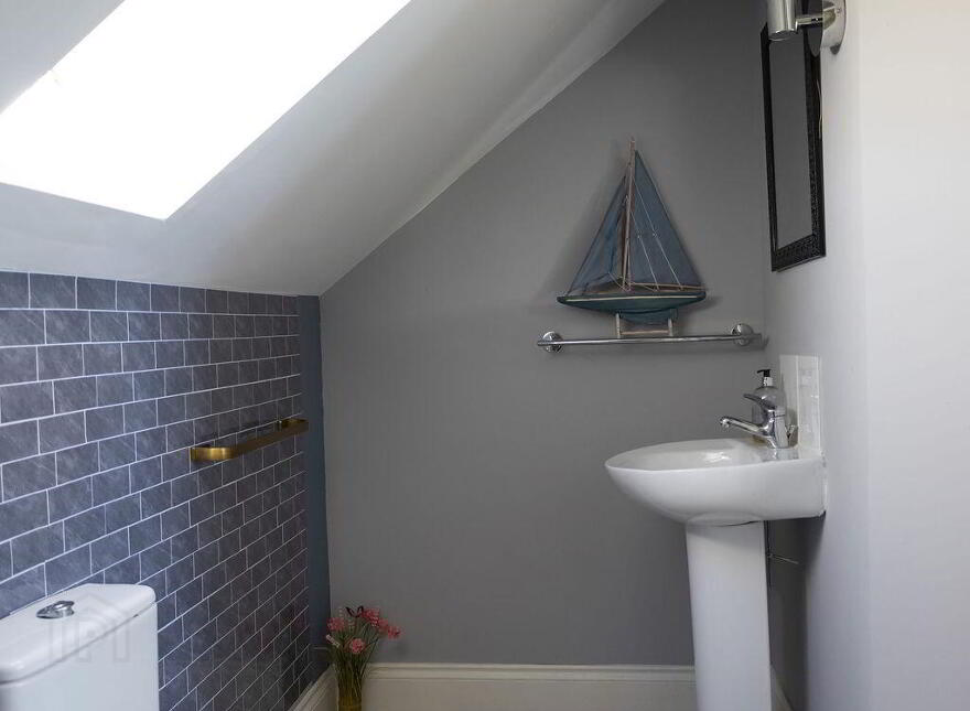 Well House, School Road, Upper, Aghada, P25F446