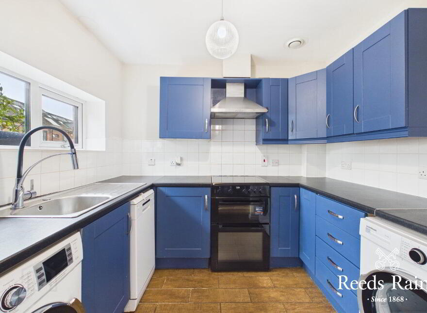 22 Ormeau Embankment, Belfast, BT6 8LU