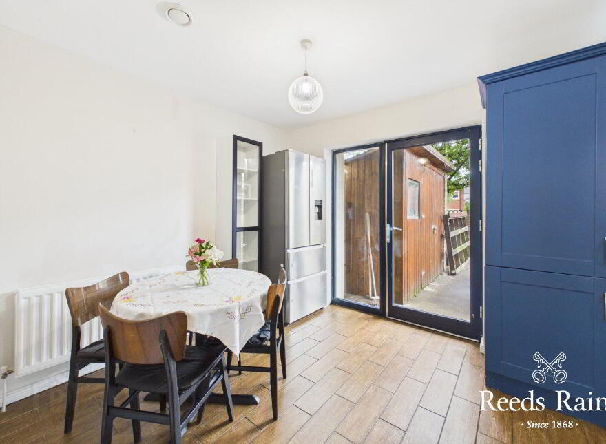 22 Ormeau Embankment, Belfast, BT6 8LU