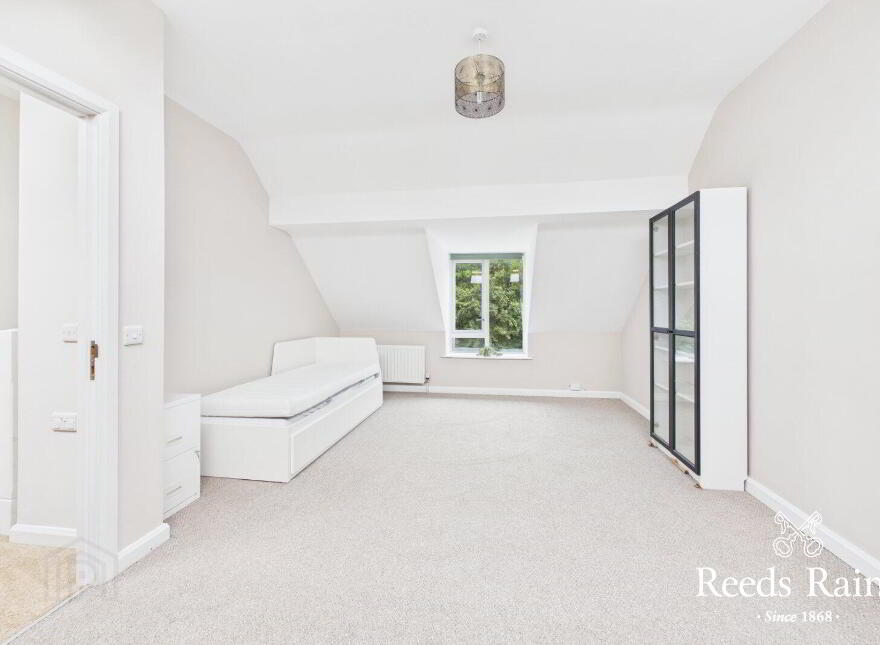 22 Ormeau Embankment, Belfast, BT6 8LU