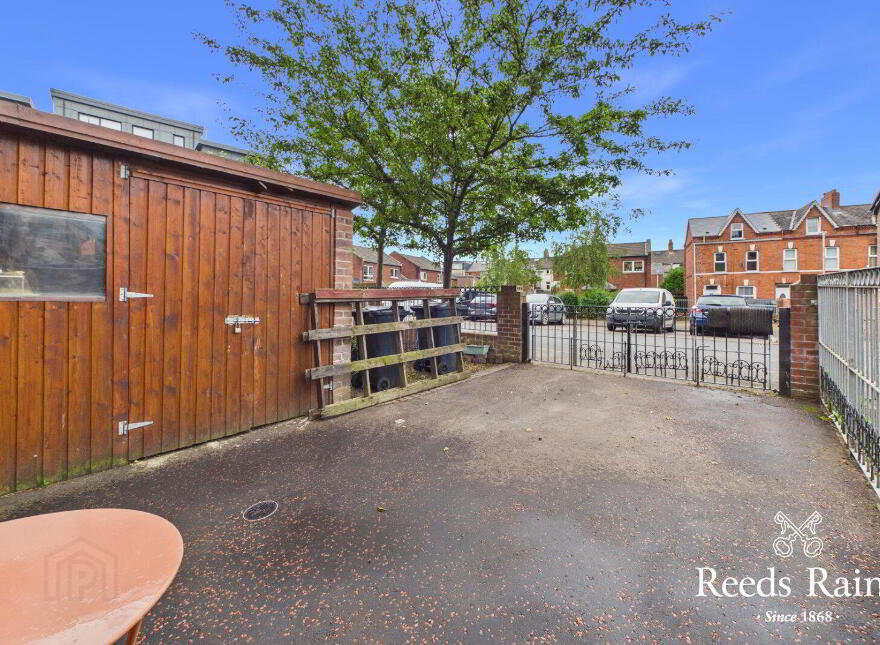 22 Ormeau Embankment, Belfast, BT6 8LU