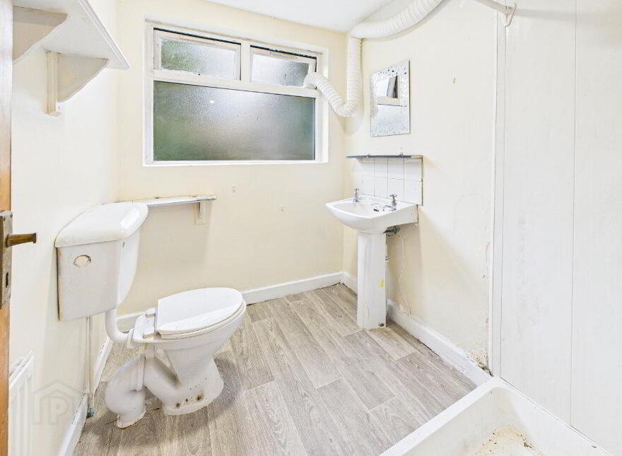 72 Manor Street, Waterford City, X91Y704