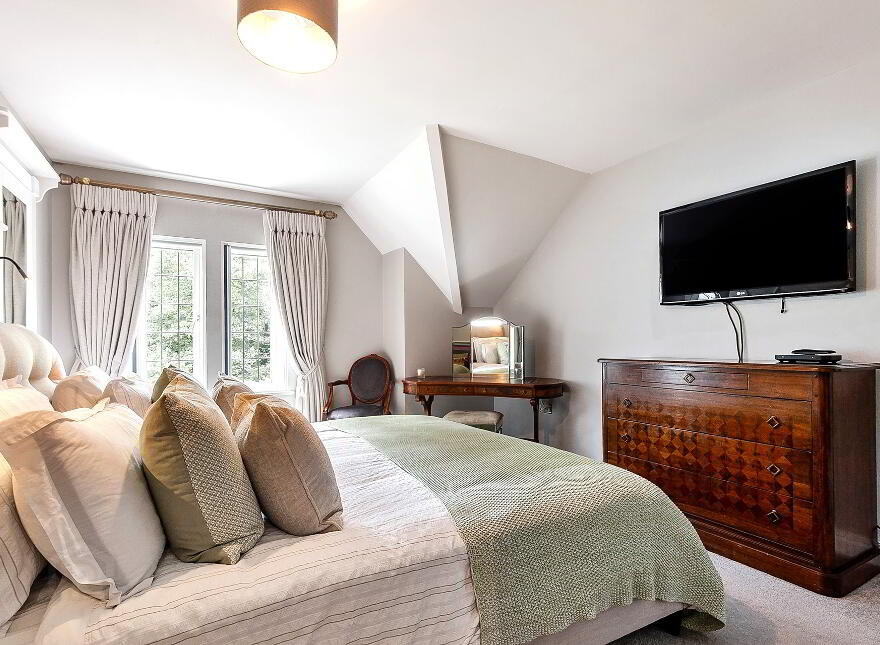 27 Governors Gate, Royal Hillsborough, BT26 6FE