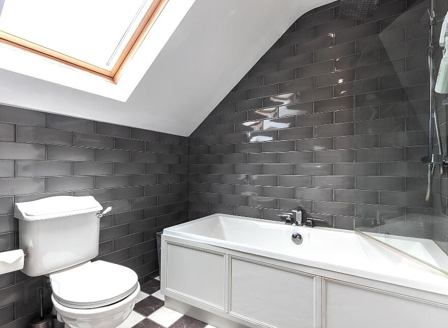 27 Governors Gate, Royal Hillsborough, BT26 6FE