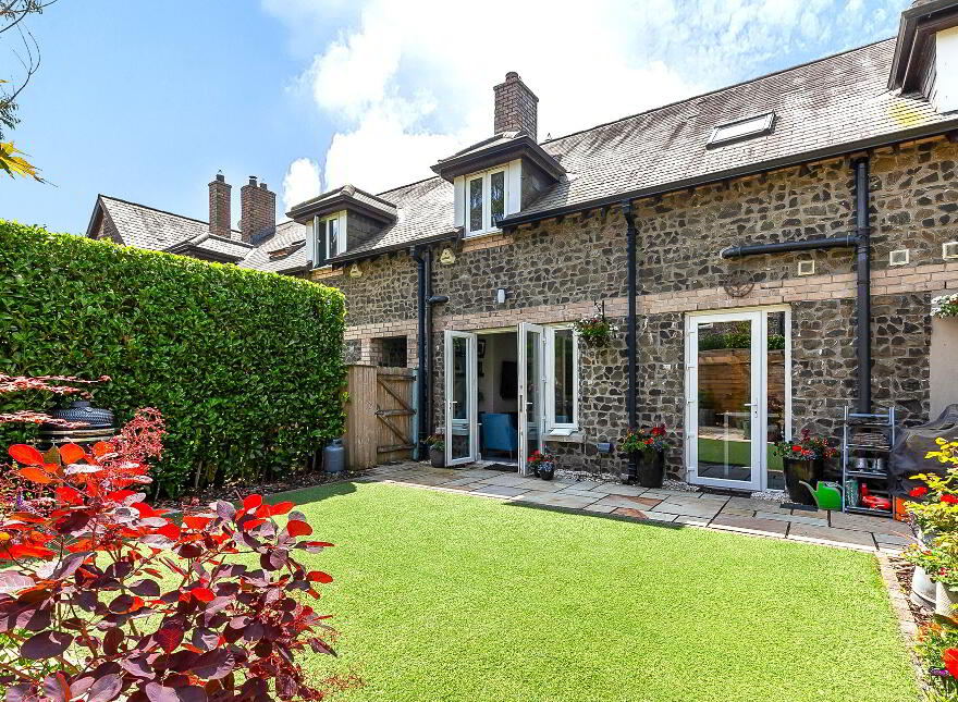 27 Governors Gate, Royal Hillsborough, BT26 6FE