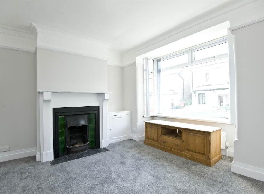 8 Hewitt Parade, Ballyhackamore, Belfast, BT5 6JT