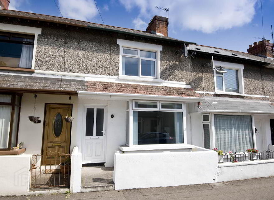 8 Hewitt Parade, Ballyhackamore, Belfast, BT5 6JT