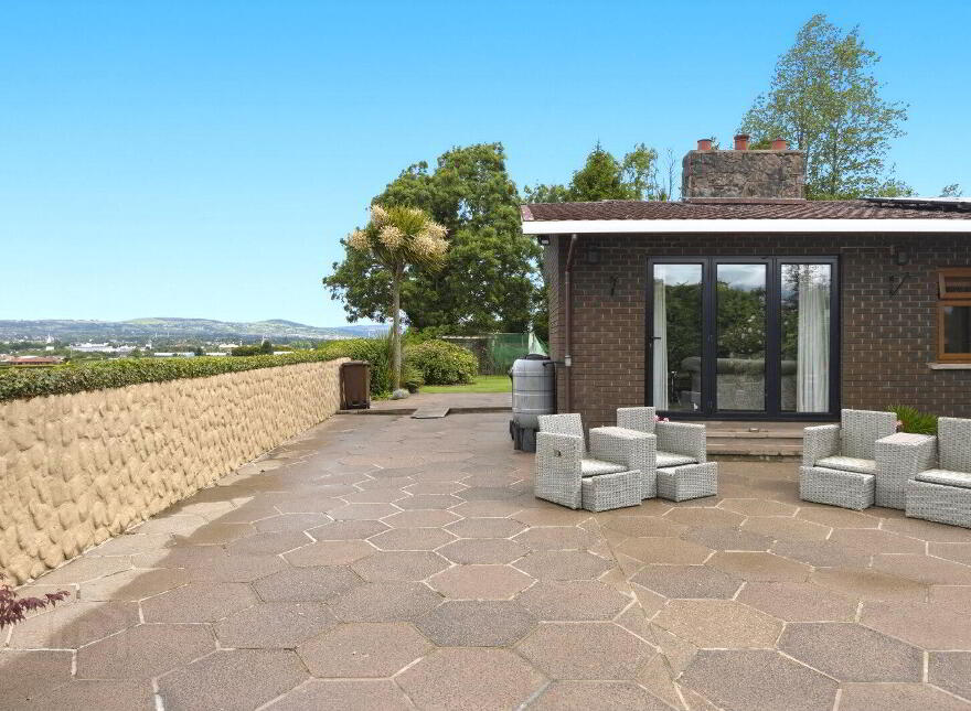 38 Waterloo Road, Lisburn, BT27 5NW