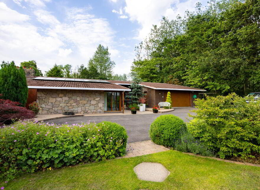 38 Waterloo Road, Lisburn, BT27 5NW