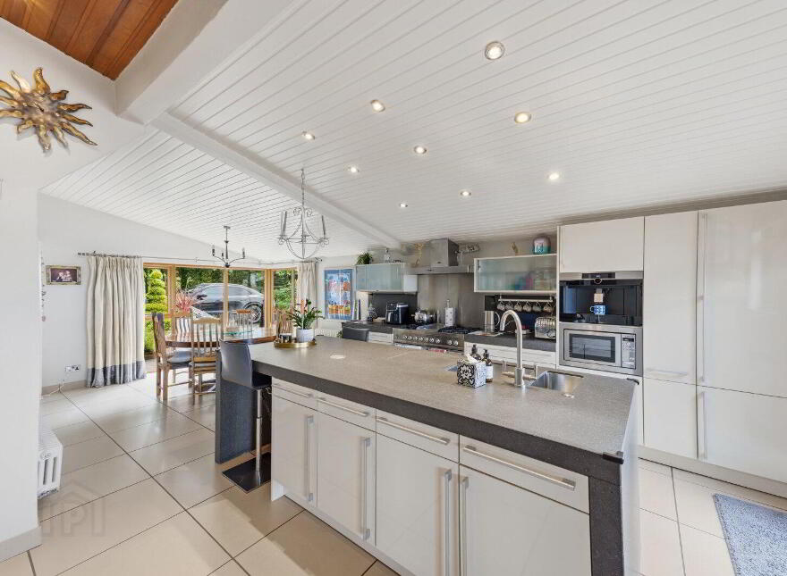 38 Waterloo Road, Lisburn, BT27 5NW